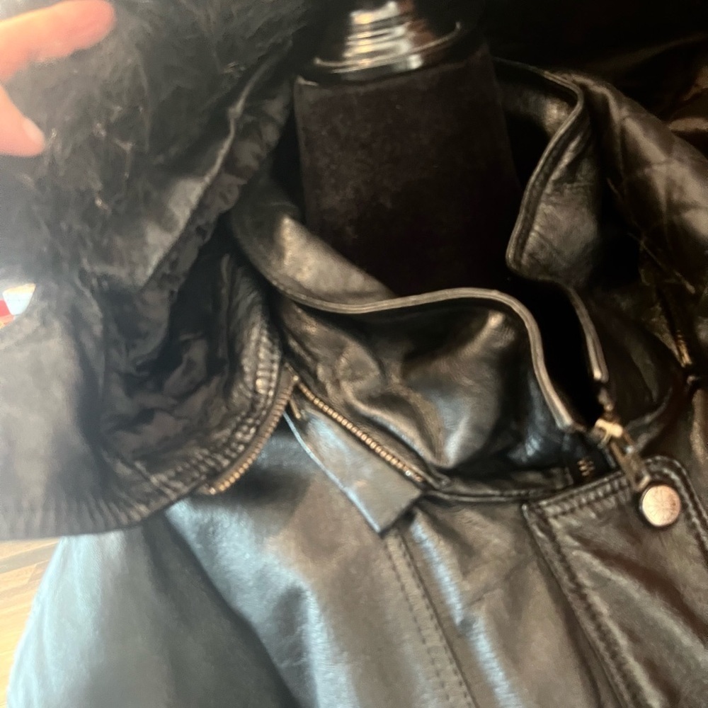 Vintage Wilsons Leather Long XL Black Faux Fur Trim Hooded Womens Coat 90’s - Picture 4 of 11